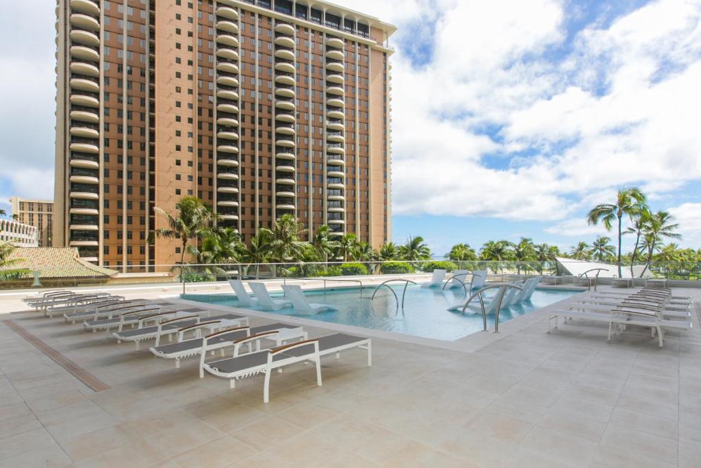 Ilikai Tower 409 City View 2BR image 20